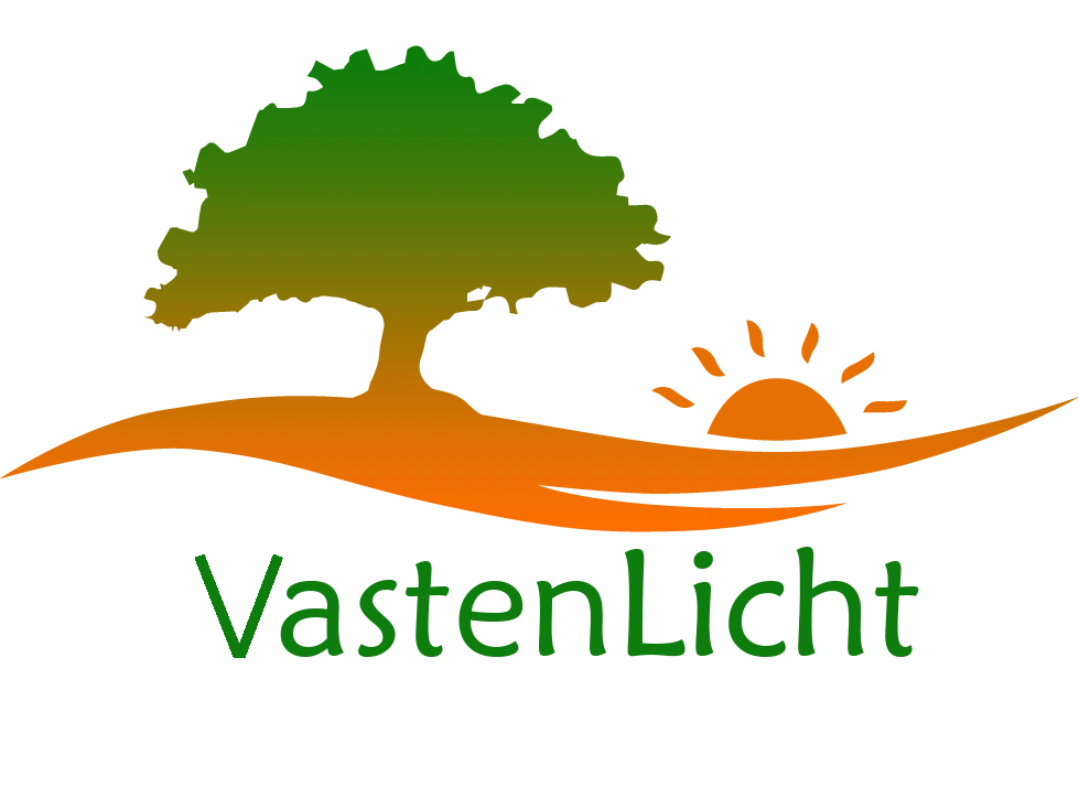 Logo van VastenLicht. Je ziet een boom met een ondergaande zon.